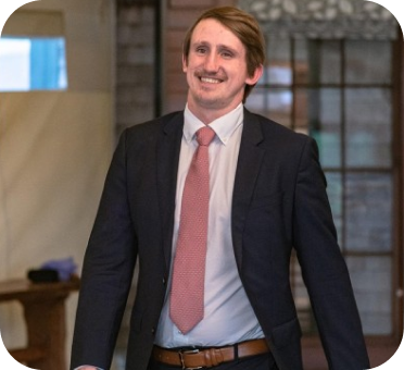 Revinova AI-powered corporate training solutions